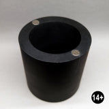 an example of magnets in a plinth