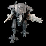alt="imperial knight armiger modelled with skull head cables looped, radiation beamer, electromagnetic lock and waist extender, aiming to its left" 