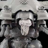 alt="imperial knight head shown on an assembled imperial dominus kit"